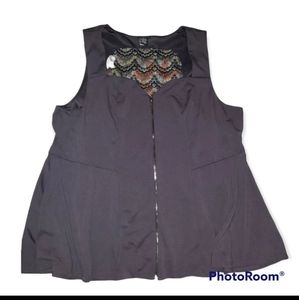 Torrid gray black lace peplum top Size 4